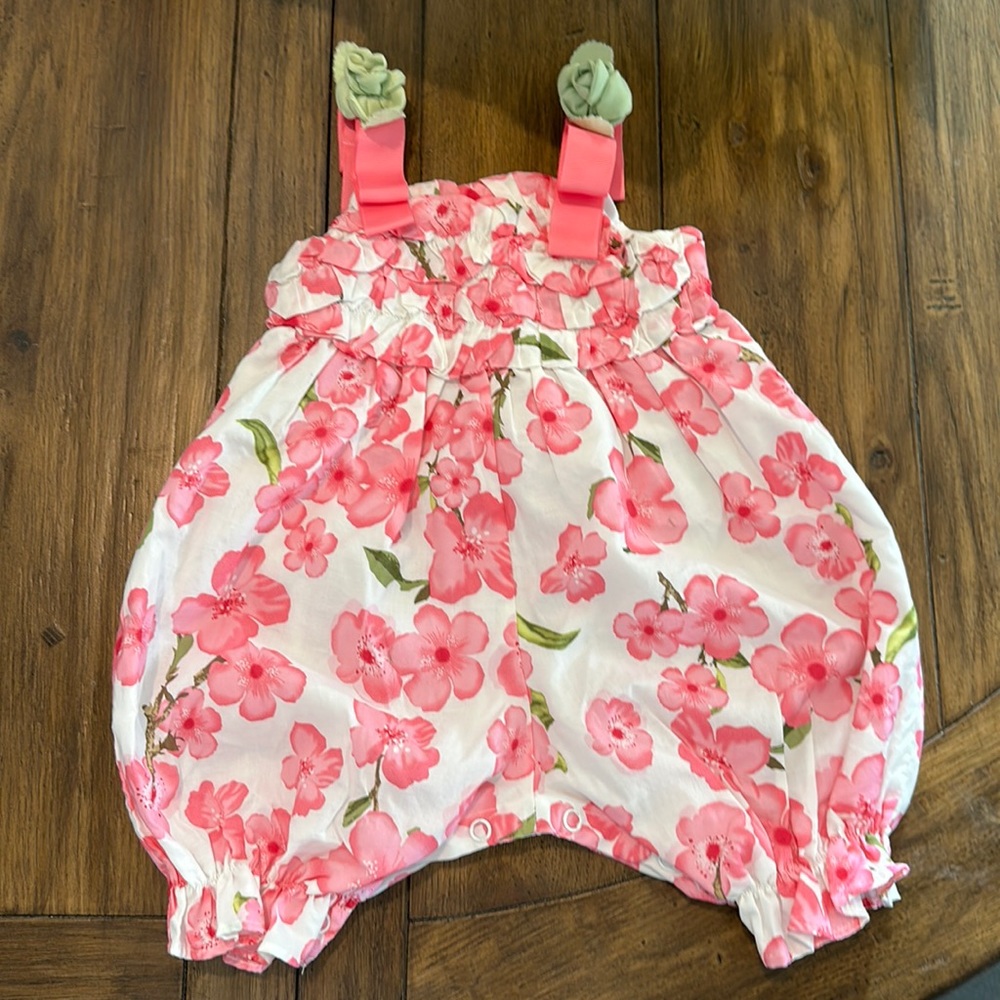 Blueberi Boulevard Girls Spring/Summer Romper 6-9 month